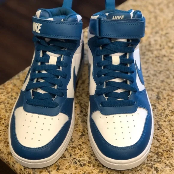 Nike Court Borough Mid 2 Kid’s Shoes - Picture 2 of 8